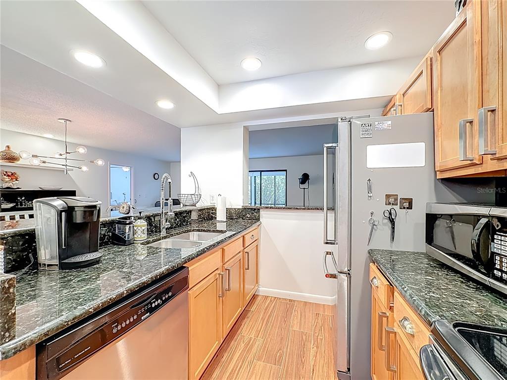 1707 Pelican Cove Road, Unit GL351 Sarasota, FL 34231 - Photo 10 of 79