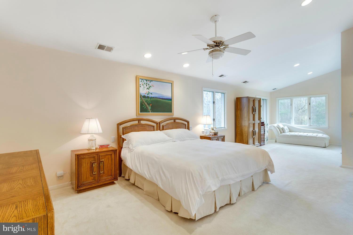 343 Springvale Road Great Falls, VA 22066 - Photo 16 of 26 Bedroom (Master)