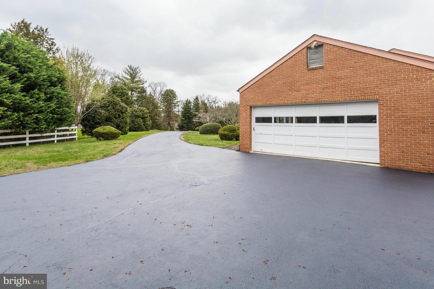 343 Springvale Road Great Falls, VA 22066 - Photo 24 of 26 2-Car Garage