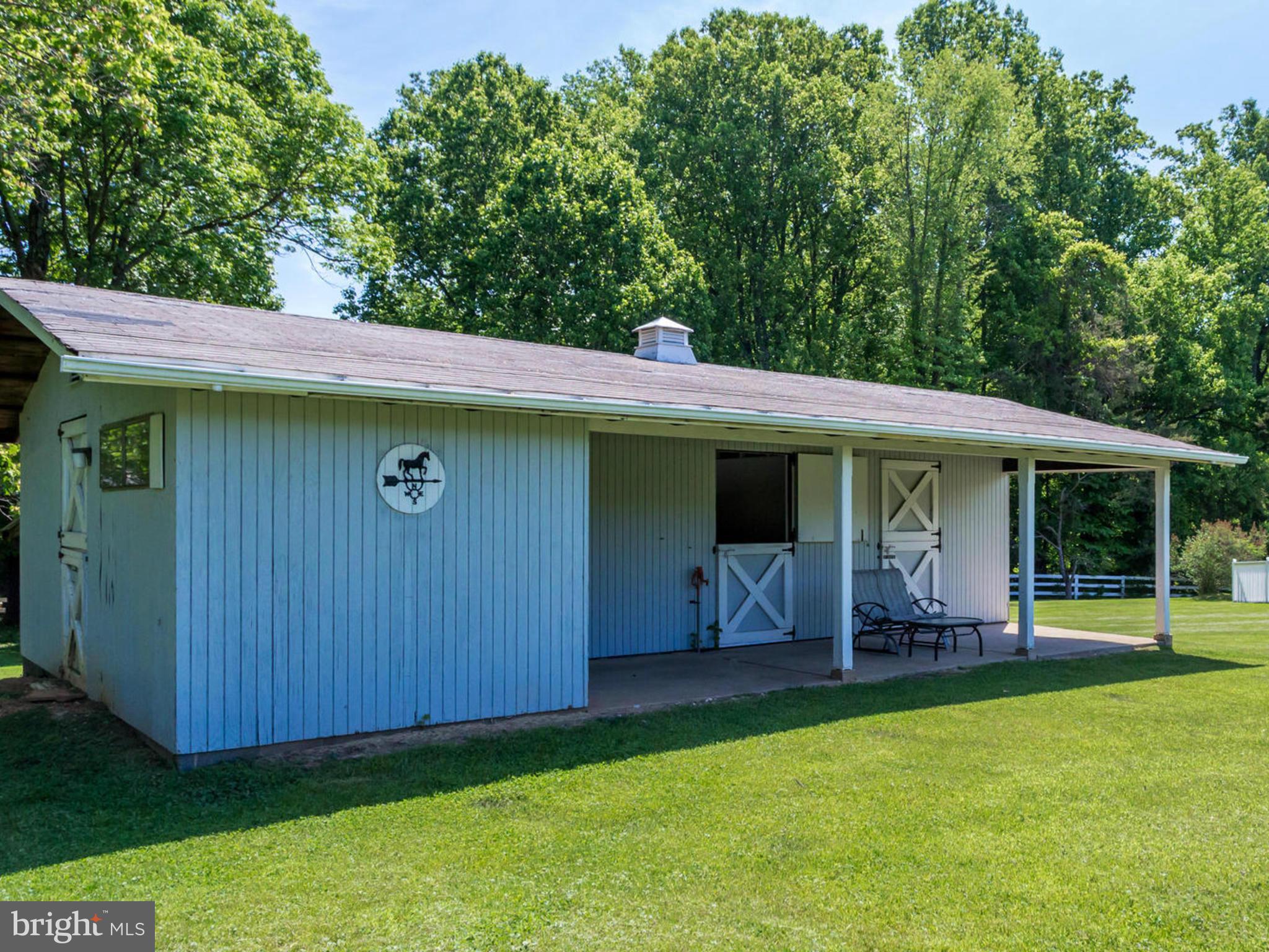 343 Springvale Road Great Falls, VA 22066 - Photo 25 of 26 Stable / Barn