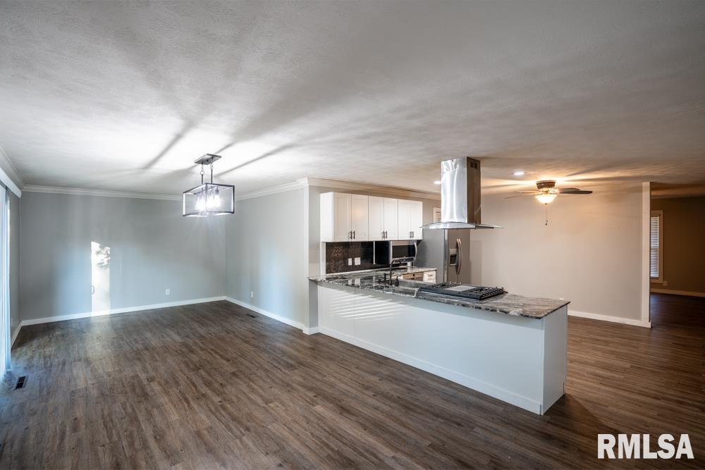 1104 East Poplar Street Herrin, IL 62948 - Photo 12 of 29