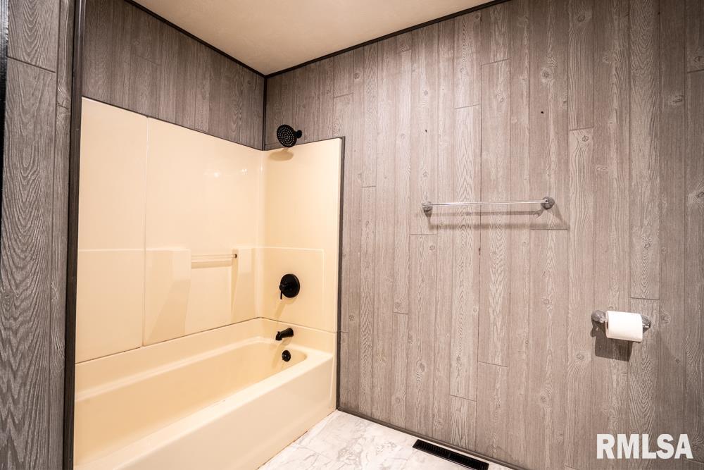 1104 East Poplar Street Herrin, IL 62948 - Photo 17 of 29