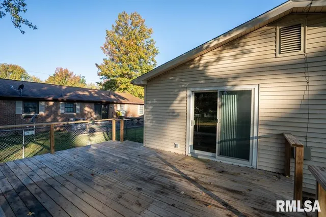 $210,000 | 1104 East Poplar Street, Herrin, IL 62948