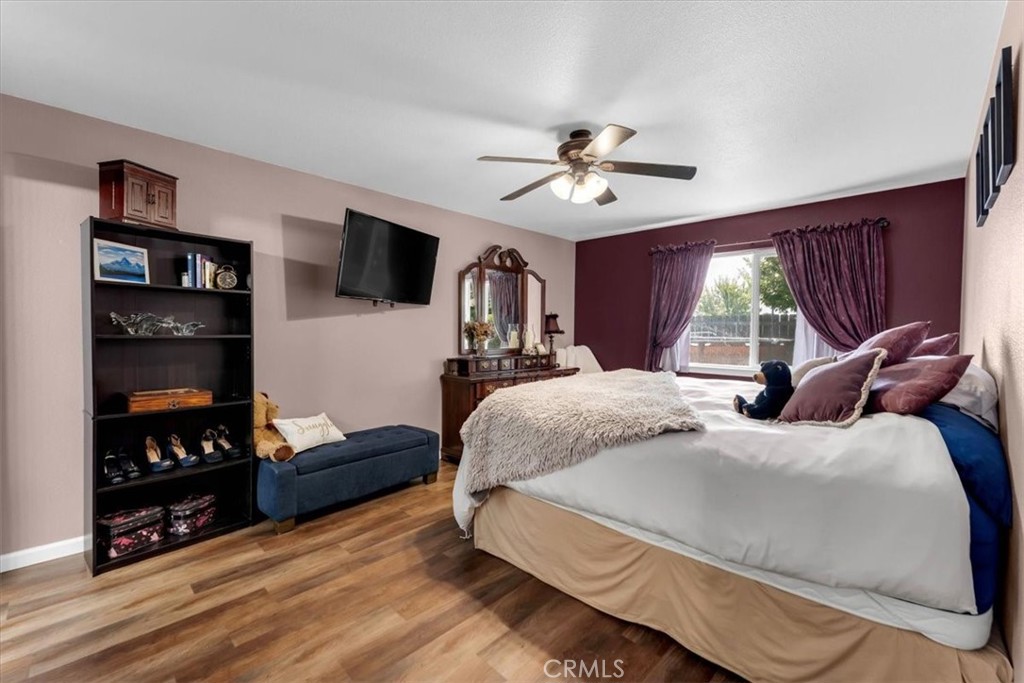 1465 Crosspoint Way Red Bluff, CA 96080 - Photo 21 of 58 Main Bedroom