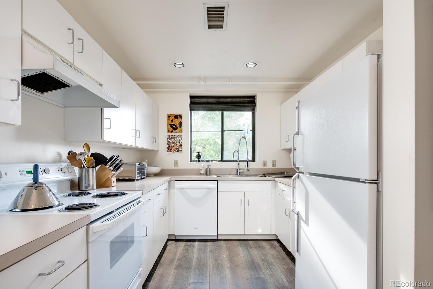 930 Acoma Street, Unit 212 Denver, CO 80204 - Photo 19 of 40