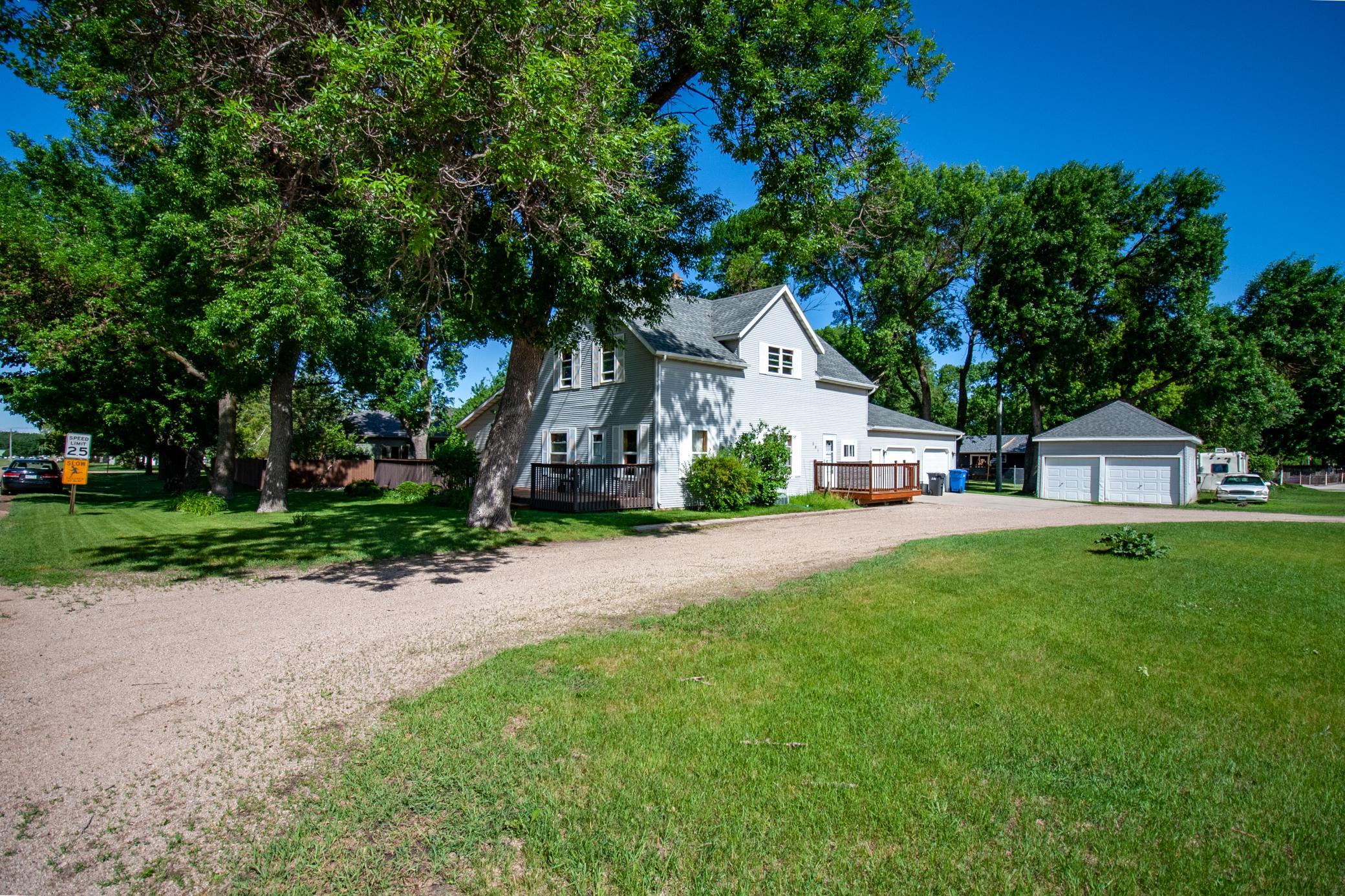 301 2nd Avenue Southwest Barnesville, MN 56514 - Photo 4 of 46