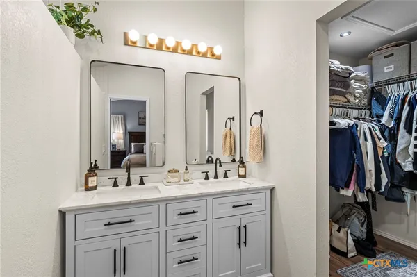 $370,000 | 175 Wetzel, Kyle, TX 78640