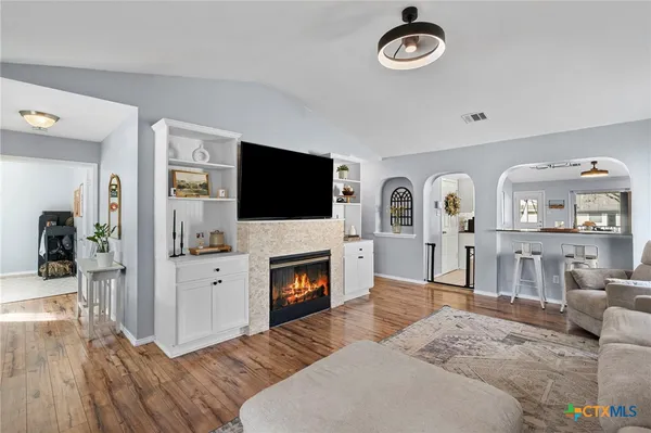 $370,000 | 175 Wetzel, Kyle, TX 78640