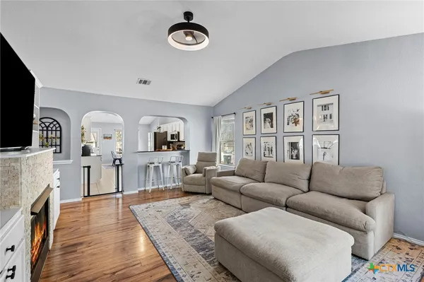 $370,000 | 175 Wetzel, Kyle, TX 78640