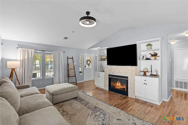 $370,000 | 175 Wetzel, Kyle, TX 78640