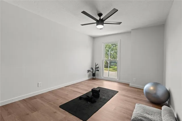 $434,950 | 1121 Southeast Timbercreek Lane, Lee's Summit, MO 64081