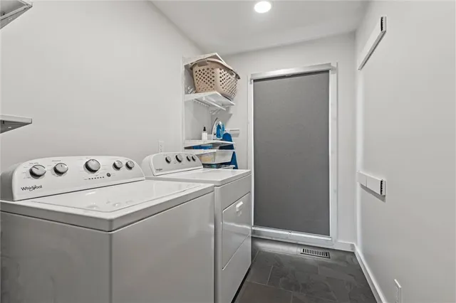 $434,950 | 1121 Southeast Timbercreek Lane, Lee's Summit, MO 64081