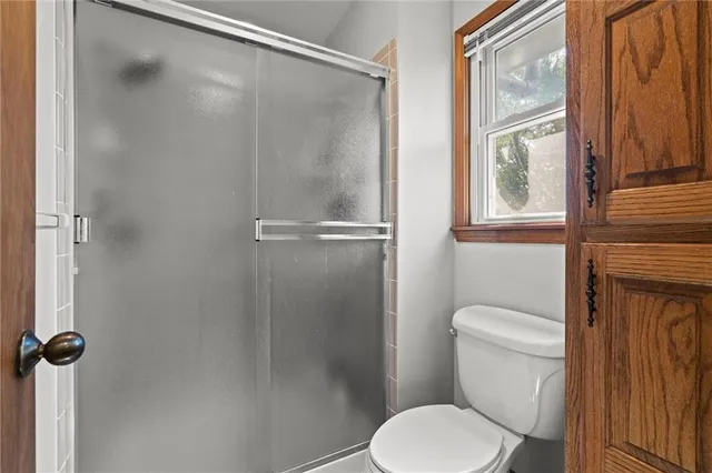 $434,950 | 1121 Southeast Timbercreek Lane, Lee's Summit, MO 64081