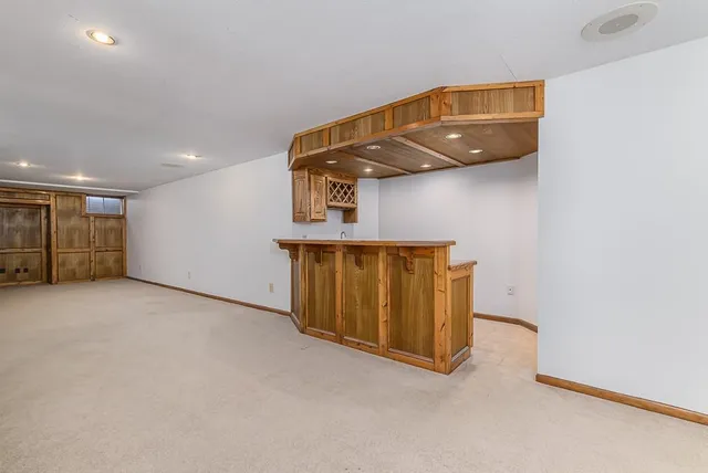 $434,950 | 1121 Southeast Timbercreek Lane, Lee's Summit, MO 64081