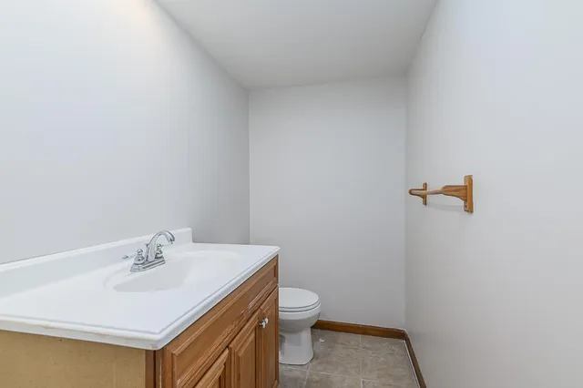 $434,950 | 1121 Southeast Timbercreek Lane, Lee's Summit, MO 64081