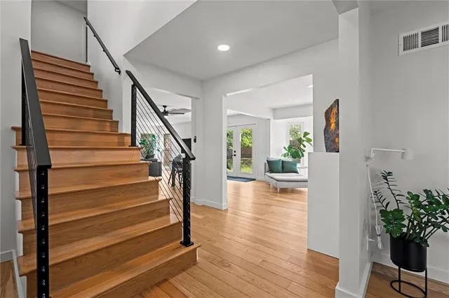 $434,950 | 1121 Southeast Timbercreek Lane, Lee's Summit, MO 64081