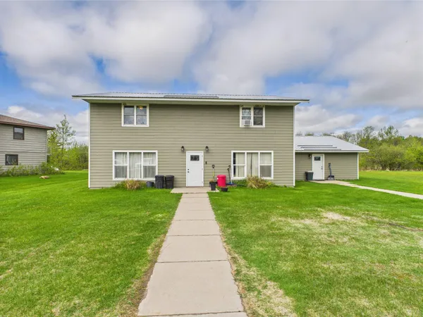 $339,000 | 37597 Lakeview Drive, Warroad, MN 56763