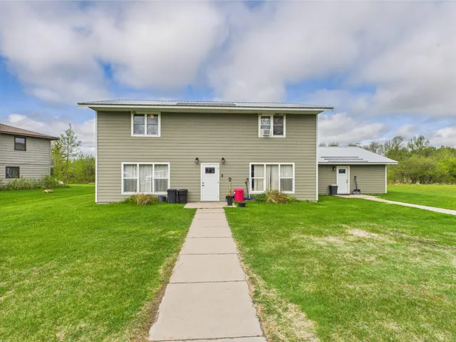 $339,000 | 37597 Lakeview Drive, Warroad, MN 56763