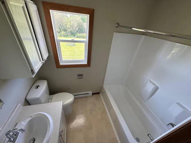 $339,000 | 37597 Lakeview Drive, Warroad, MN 56763