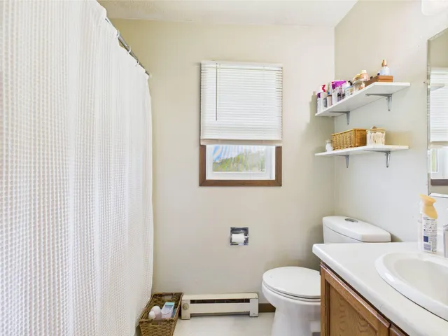 $339,000 | 37597 Lakeview Drive, Warroad, MN 56763