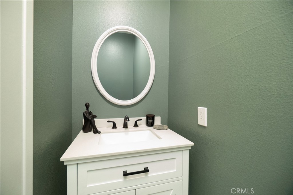 513 Walker Road San Dimas, CA 91773 - Photo 17 of 47 1/2 Bathroom