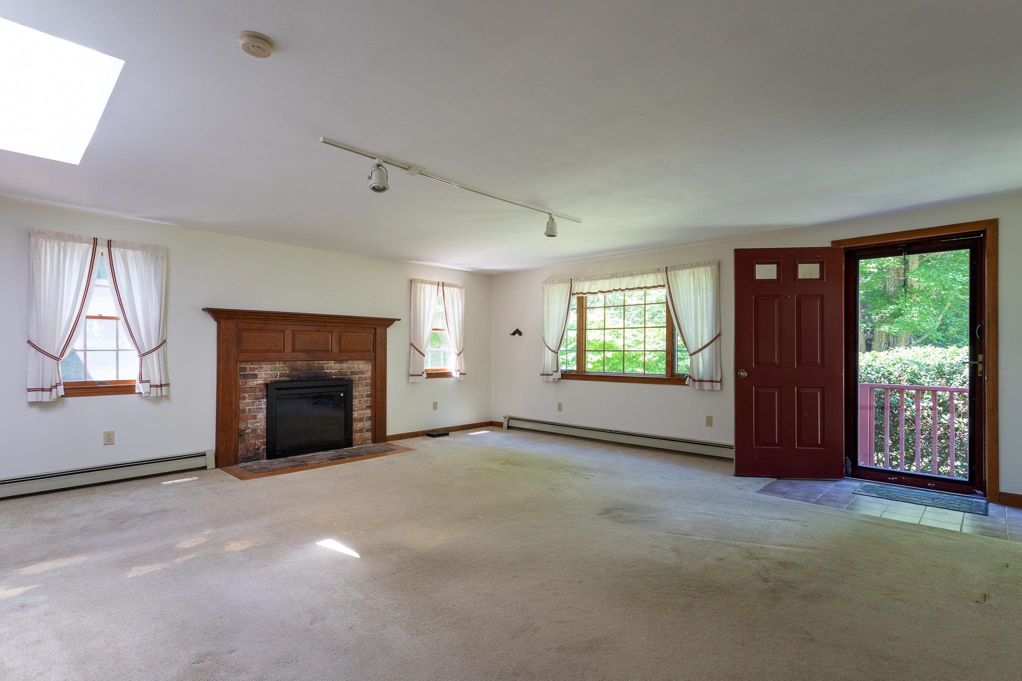 27 Briar Road Hampton, NH 03842 - Photo 7 of 29