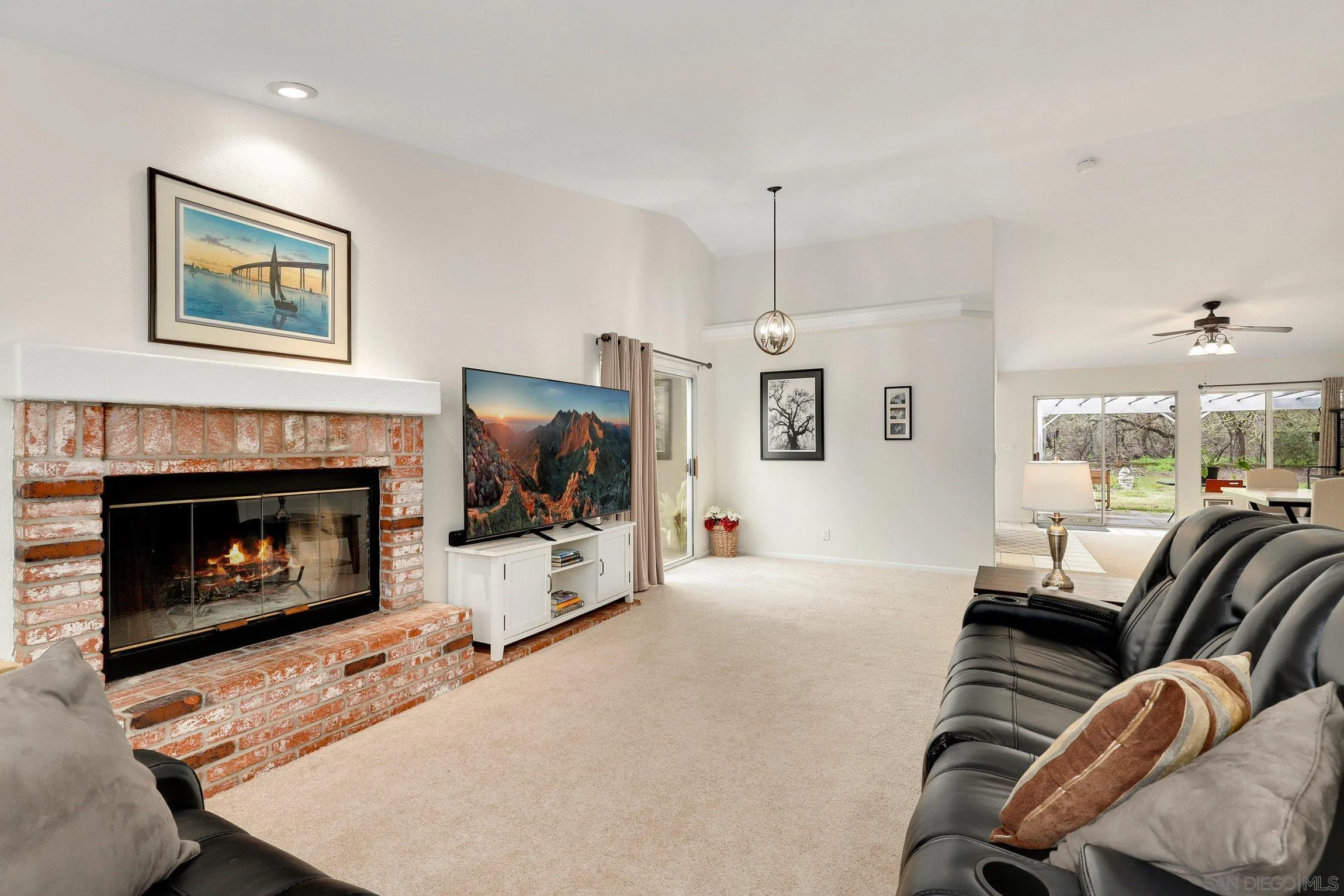 24649 Rio Verde Drive Ramona, CA 92065 - Photo 5 of 36 Gallery Image 5