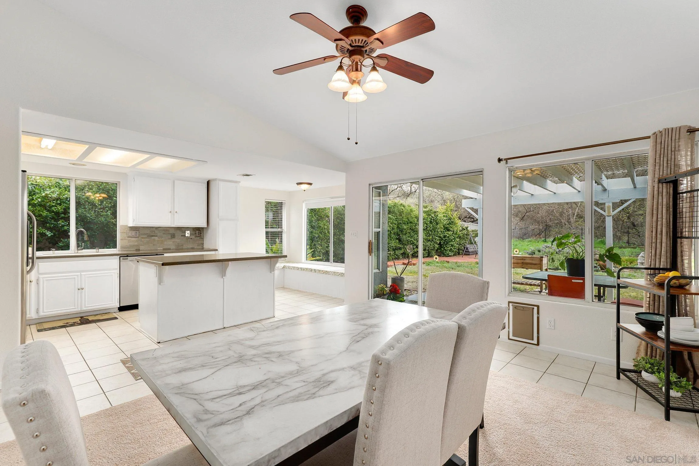 24649 Rio Verde Drive Ramona, CA 92065 - Photo 9 of 36 Gallery Image 9