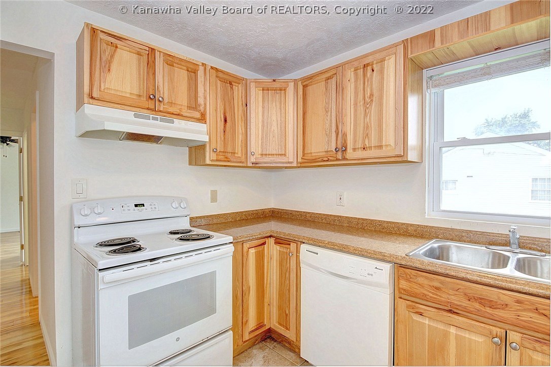 437 First Street North St. Albans, WV 25177 - Photo 13 of 35 Gallery Image 13