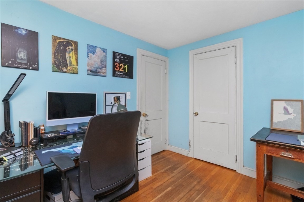 44 Barbara Road Newton, MA 02465 - Photo 12 of 34