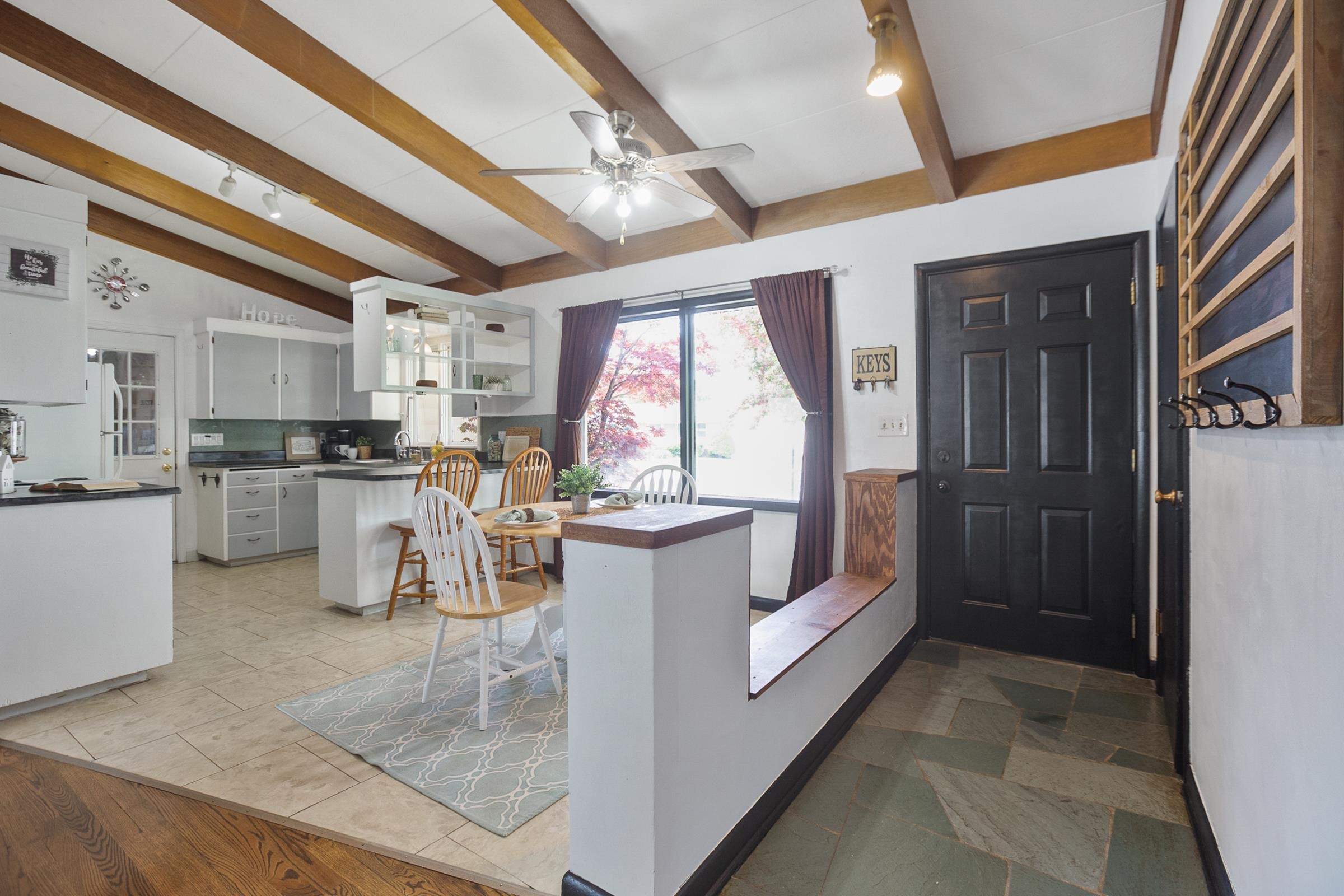 914 North Best Road Spokane Valley, WA 99216 - Photo 8 of 30 Gallery Image 8