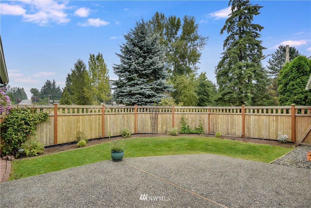 3001 Alaska Road Brier, WA 98036 - Photo 16 of 24