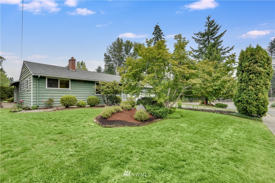 3001 Alaska Road Brier, WA 98036 - Photo 4 of 24