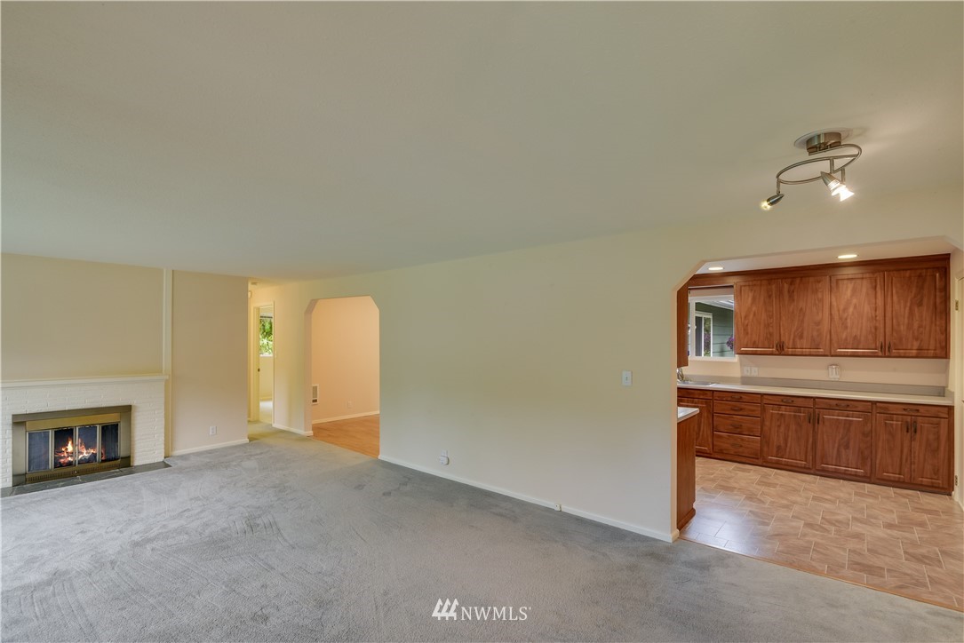 3001 Alaska Road Brier, WA 98036 - Photo 9 of 24