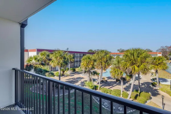$259,000 | 2046 Beach Boulevard, Unit B315, Biloxi, MS 39531