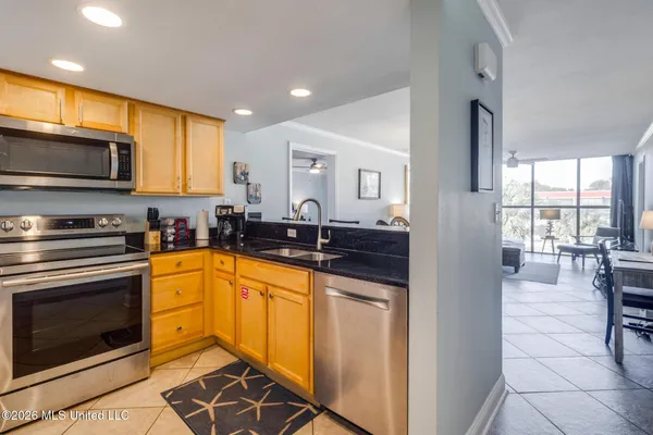 $259,000 | 2046 Beach Boulevard, Unit B315, Biloxi, MS 39531