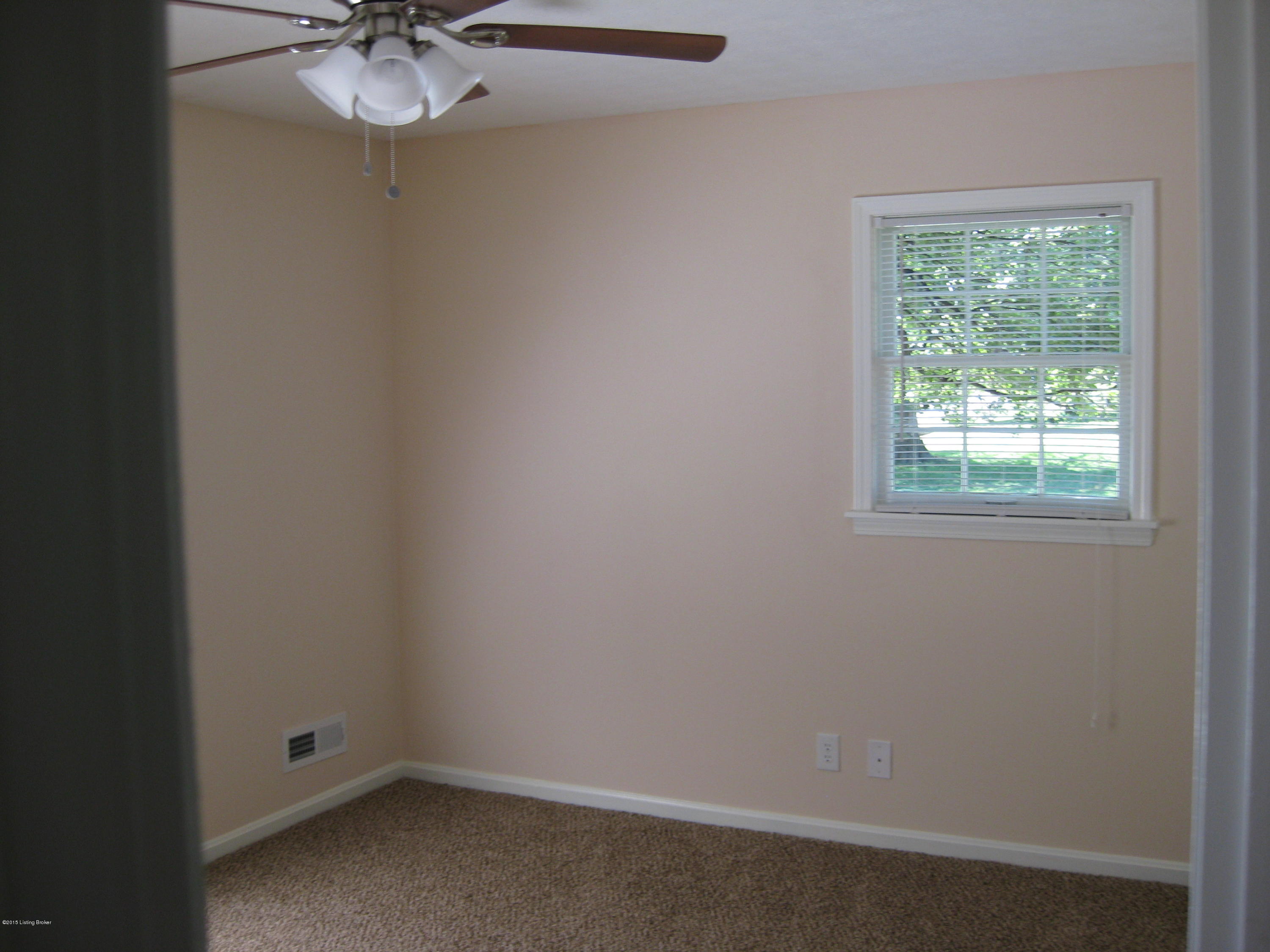 9209 Waltlee Road Louisville, KY 40291 - Photo 22 of 36 IMG_0101