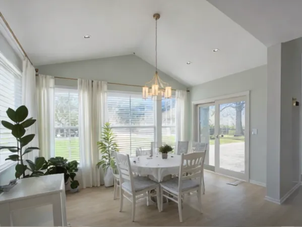 $4,500 | 1981 Angelica Lane, Bartlett, IL 60103