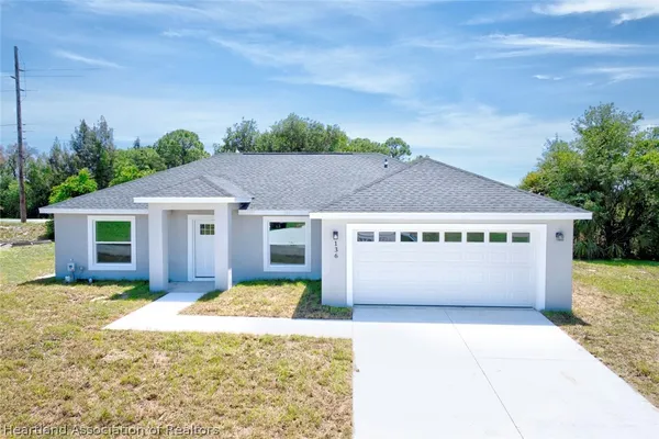 $2,200 | 136 Friendly Circle, Unit 1, Sebring, FL 33876