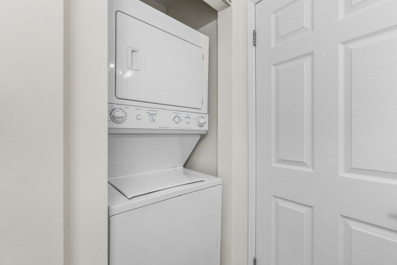 3133 Clint Moore Road, Unit 206 Boca Raton, FL 33496 - Photo 15 of 28 Washer Dryer