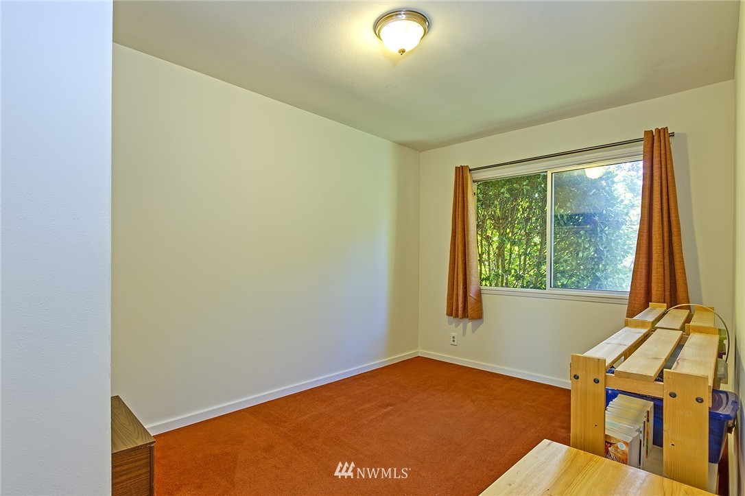 6732 16th Avenue Southwest Seattle, WA 98106 - Photo 10 of 17