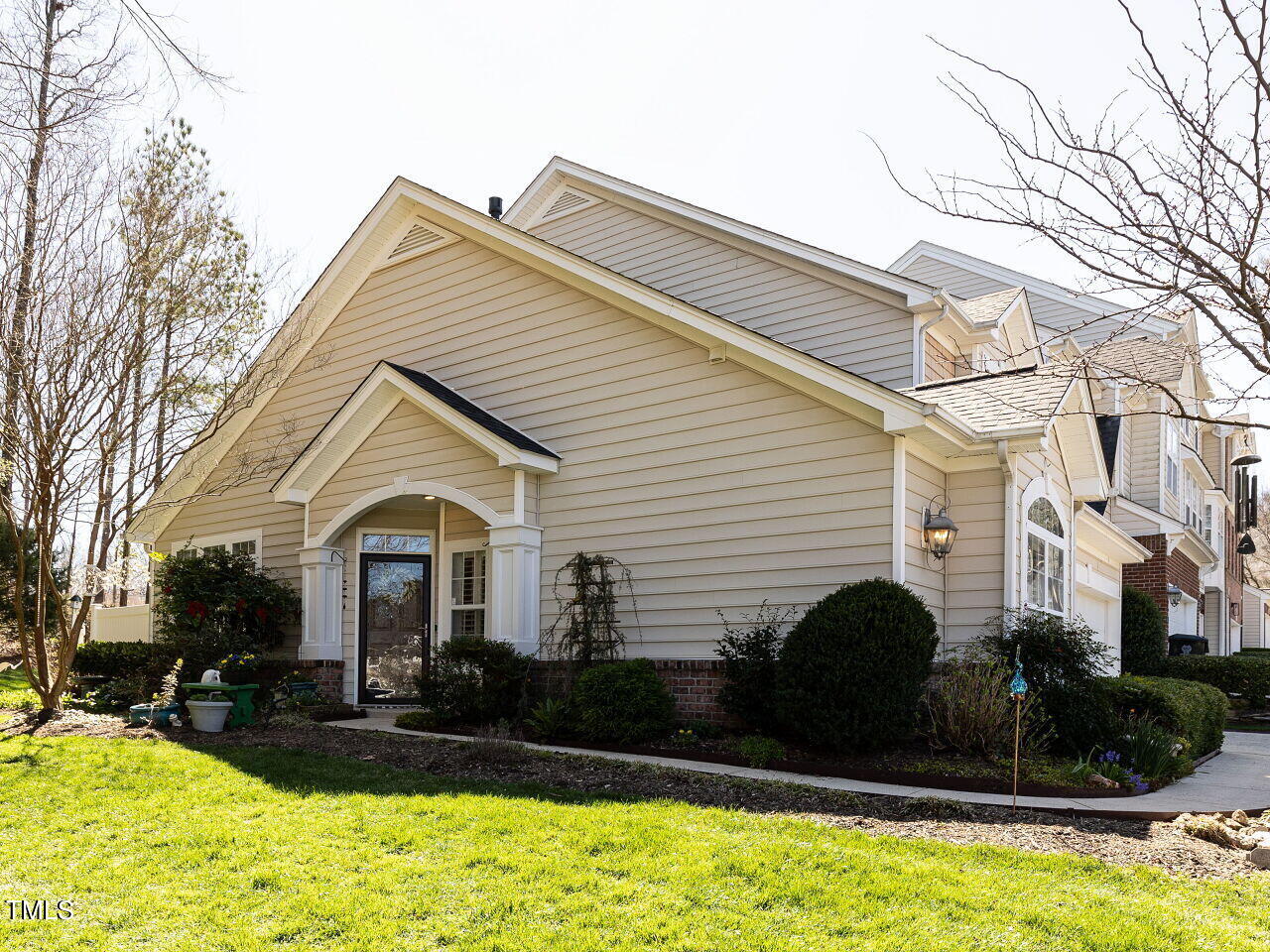 1431 Basinger Court Raleigh, NC 27612 - Photo 2 of 31 002-1280x960-1431-basinger-court
