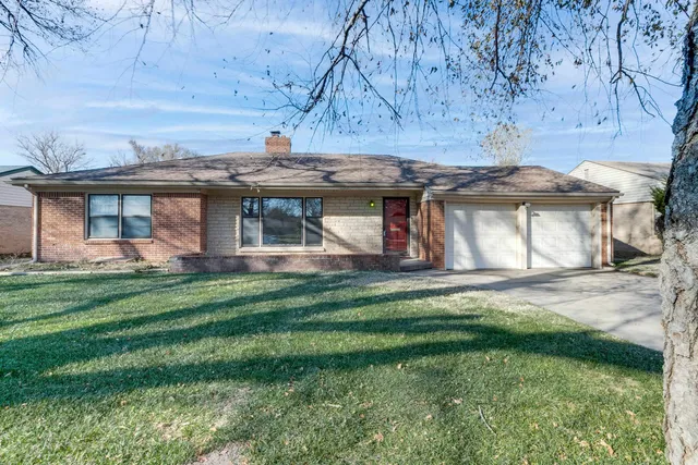 $249,900 | 1631 North Clarence Avenue, Wichita, KS 67203