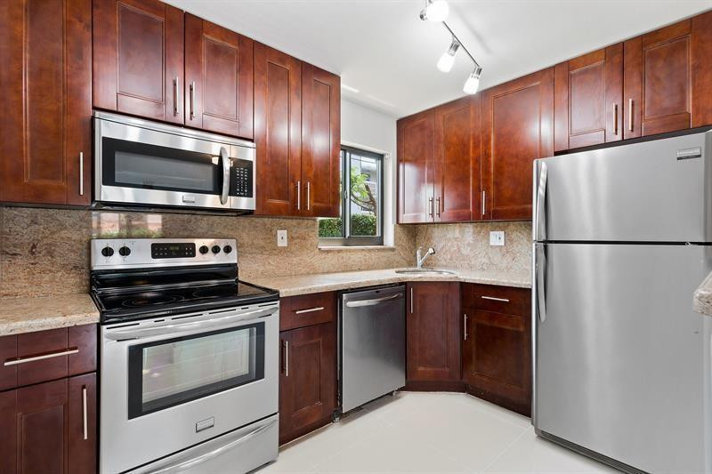 50 Southeast 12th Street, Unit 122 Boca Raton, FL 33432 - Photo 4 of 22 Photo 4