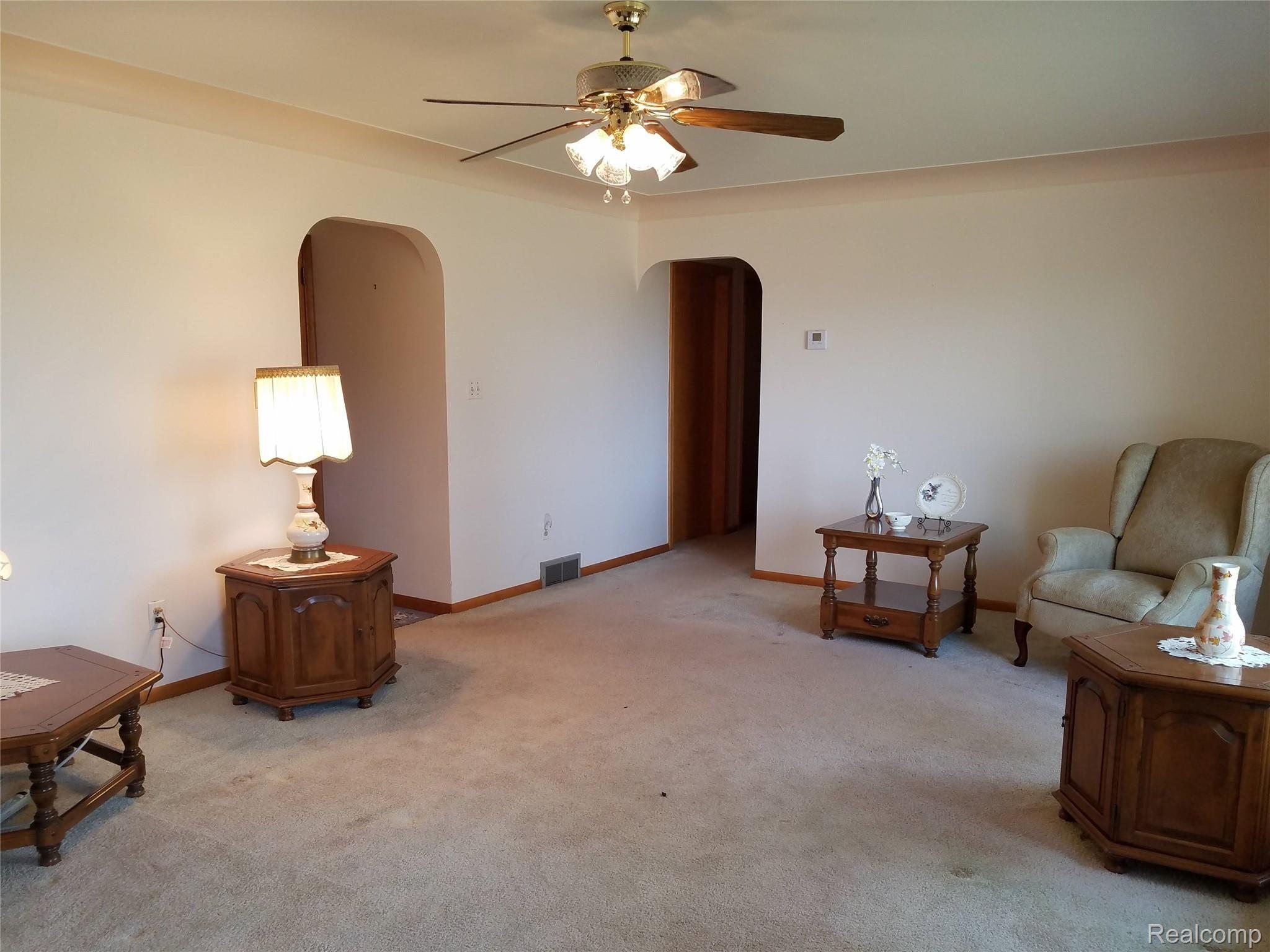 4892 Willow Road Milan, MI 48160 - Photo 12 of 22 Living Room .jpg