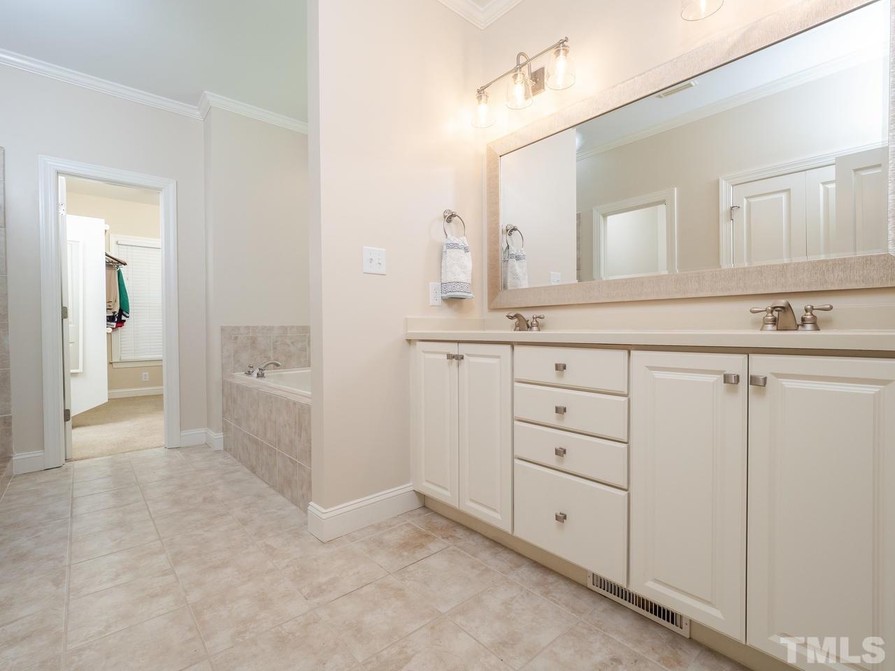 8472 Covington Ridge Road Wake Forest, NC 27587 - Photo 15 of 30 Gallery Image 15