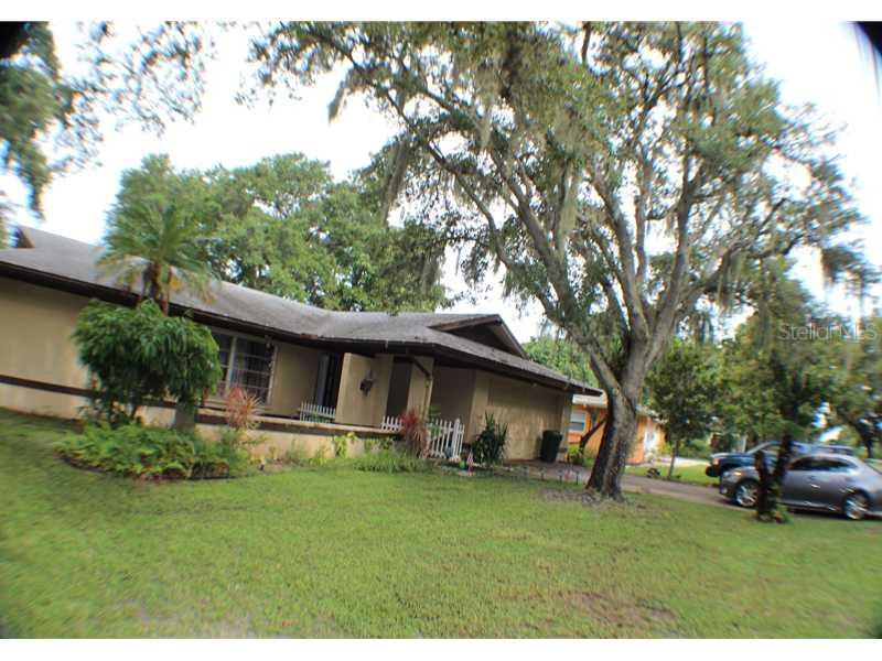 10524 Oakhurst Road Largo, FL 33774 - Photo 1 of 1 Exterior Front