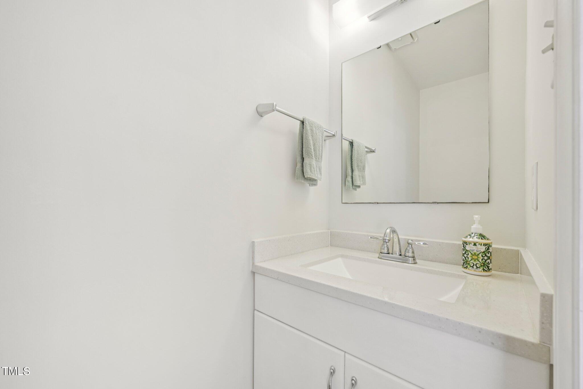 1776 Quail Ridge Road Raleigh, NC 27609 - Photo 16 of 31 20-web-or-mls-Quail Ridge Rd-S2907-020