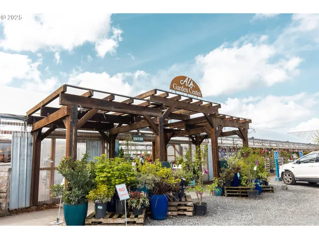 $885,000 | 3849 Southeast St Andrews Place, Gresham, OR 97080