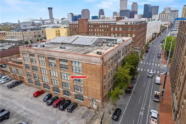 $1,350 | 1111 South Peters Street, Unit 313, New Orleans, LA 70130